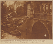 873428 Gezicht op de voorbereidende werkzaamheden ter vervanging van Tolsteegbasculebrug te Utrecht: de zwaaikom in de ...